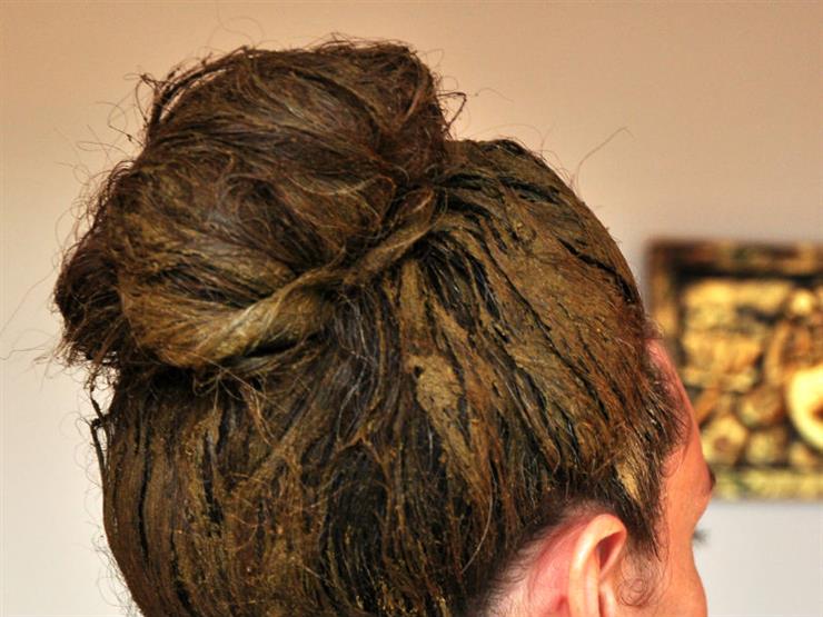 Ποια είναι η ερμηνεία ενός ονείρου για τη χέννα στα μαλλιά;